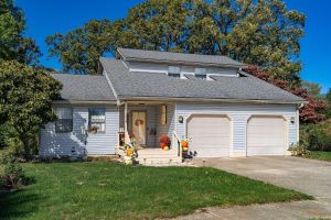 5834 Stoneshead Court